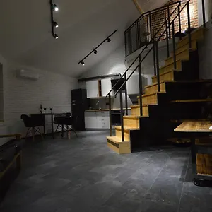 https://air-loft-apartment.hotels-of-kiev.com